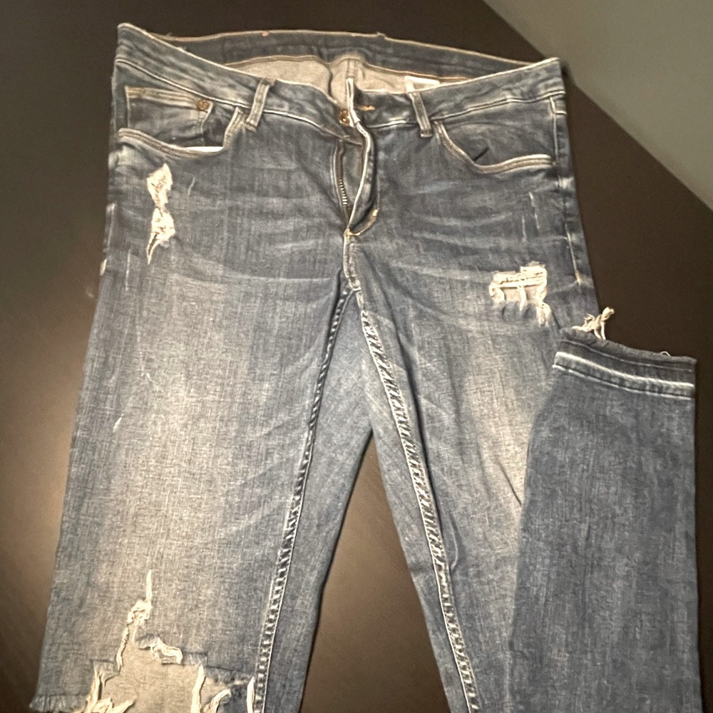 H&M Super Distressed Skinny Jeans